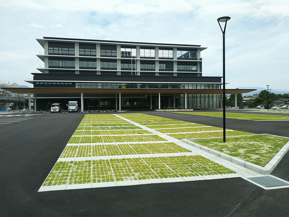神崎市役所 駐車場(佐賀県)